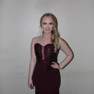 Meet your Posher, Julia